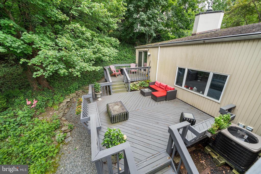 190 PINE TREE ROAD
