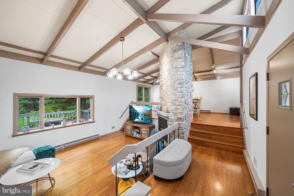190 PINE TREE ROAD