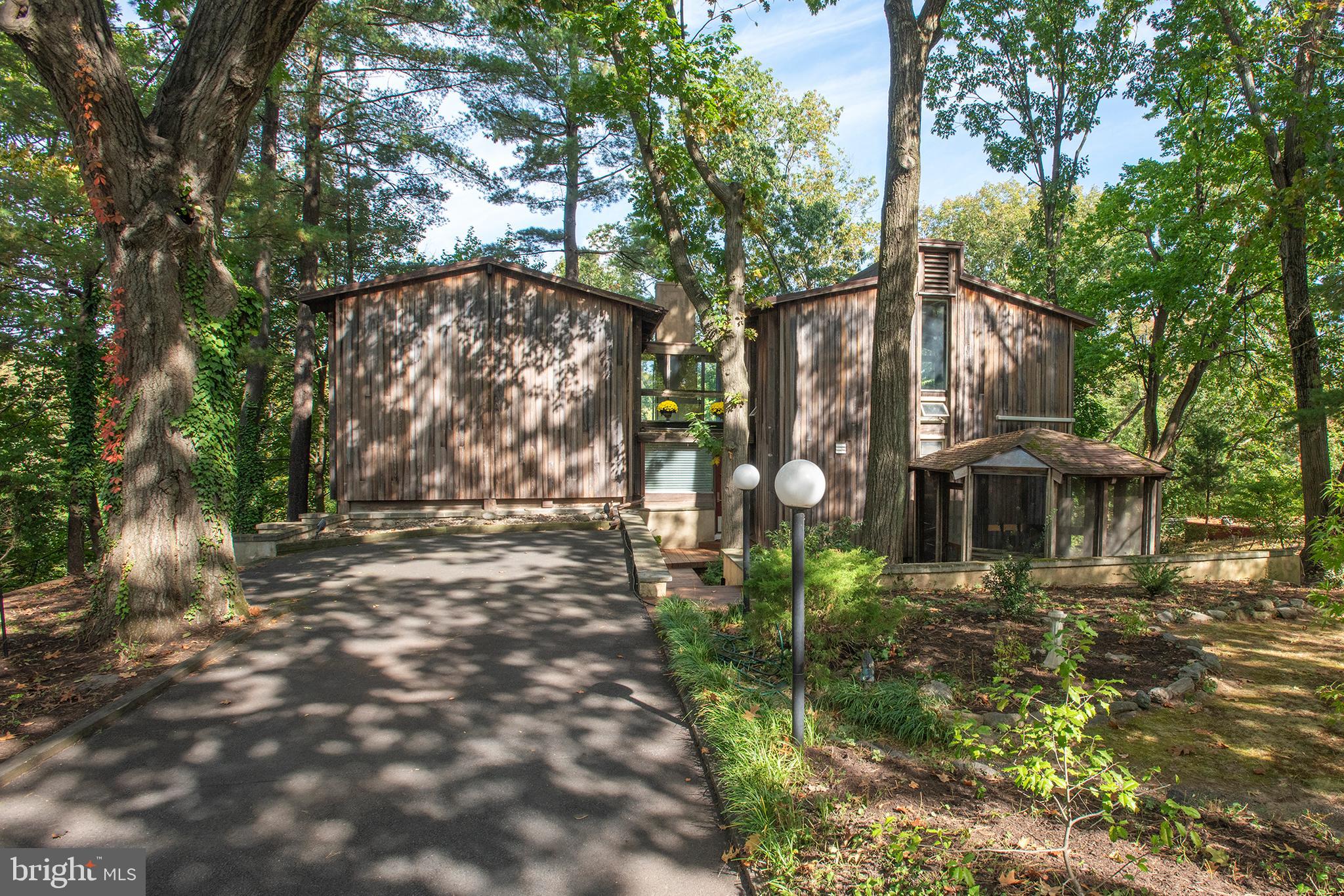 1430 HOPELAND ROAD