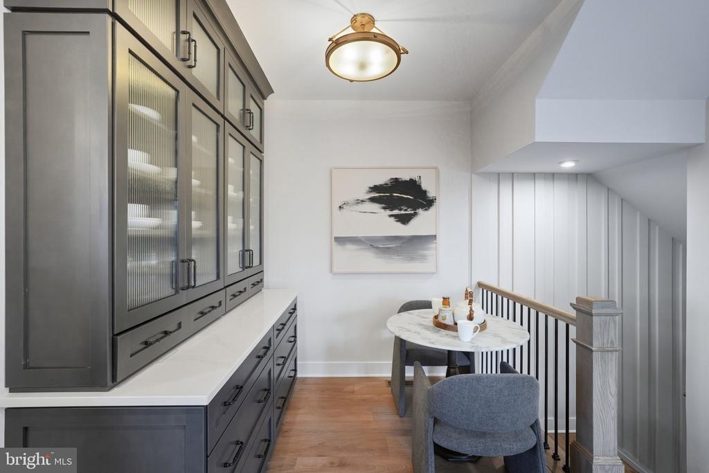 404 PENNYBROOK COURT 15 REDFORD INTERIOR