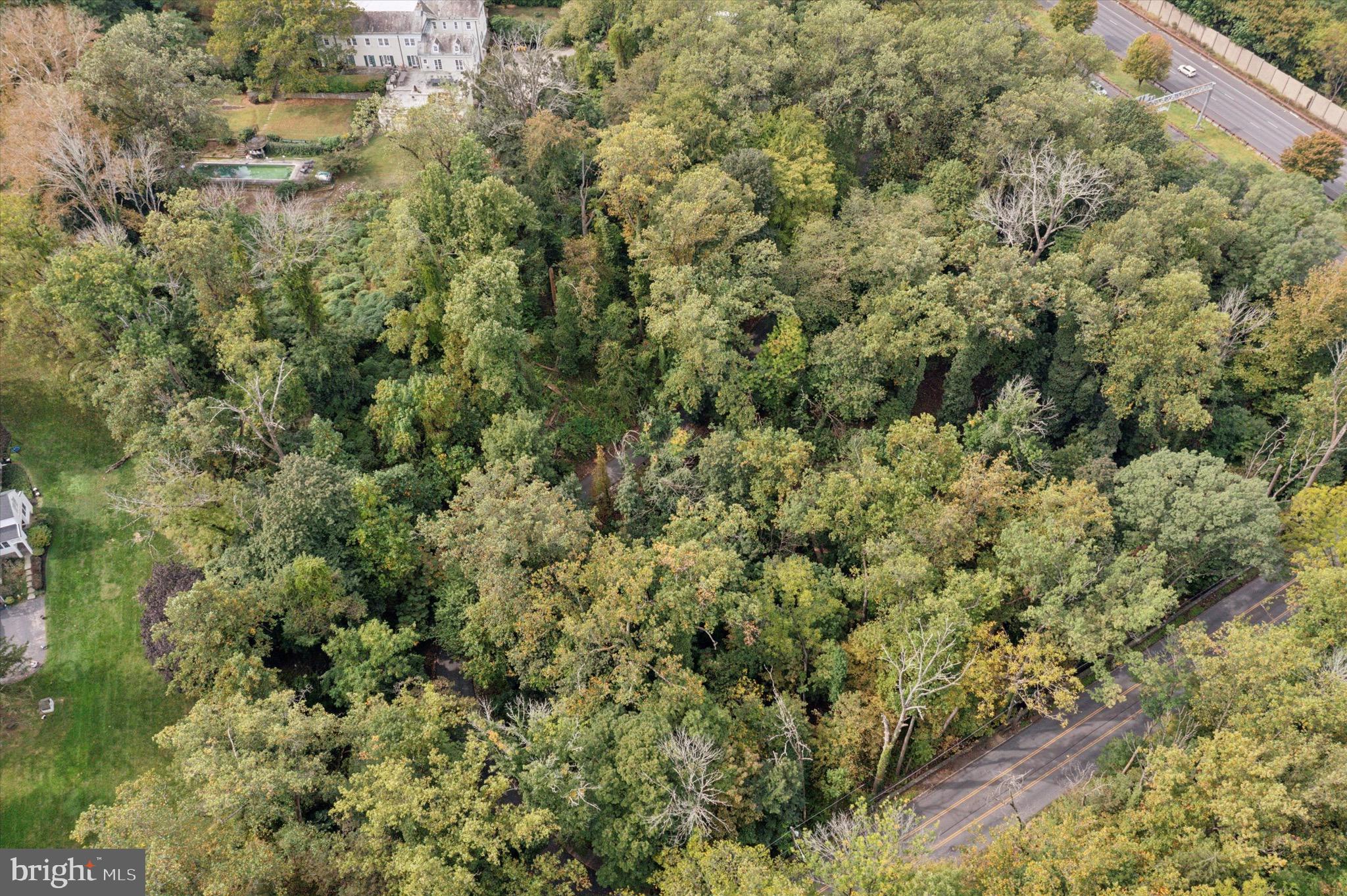 1968 W MONTGOMERY AVENUE