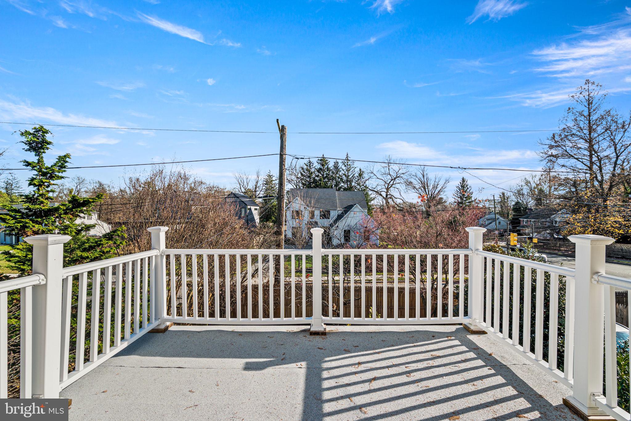 503 E GRAVERS LANE