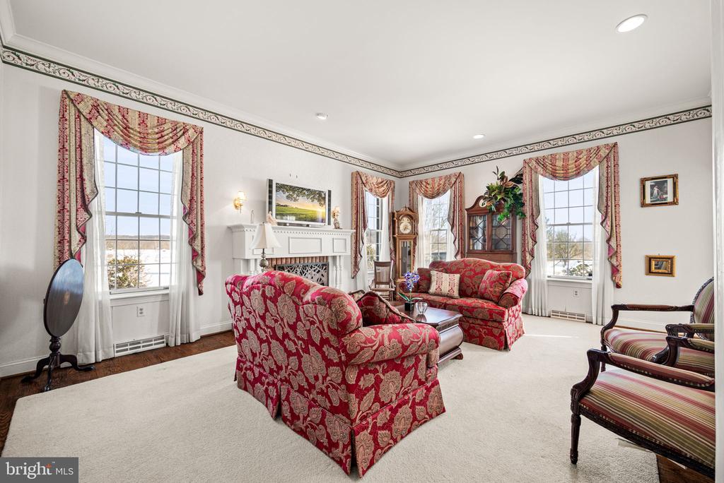 220 SASSAMANSVILLE ROAD
