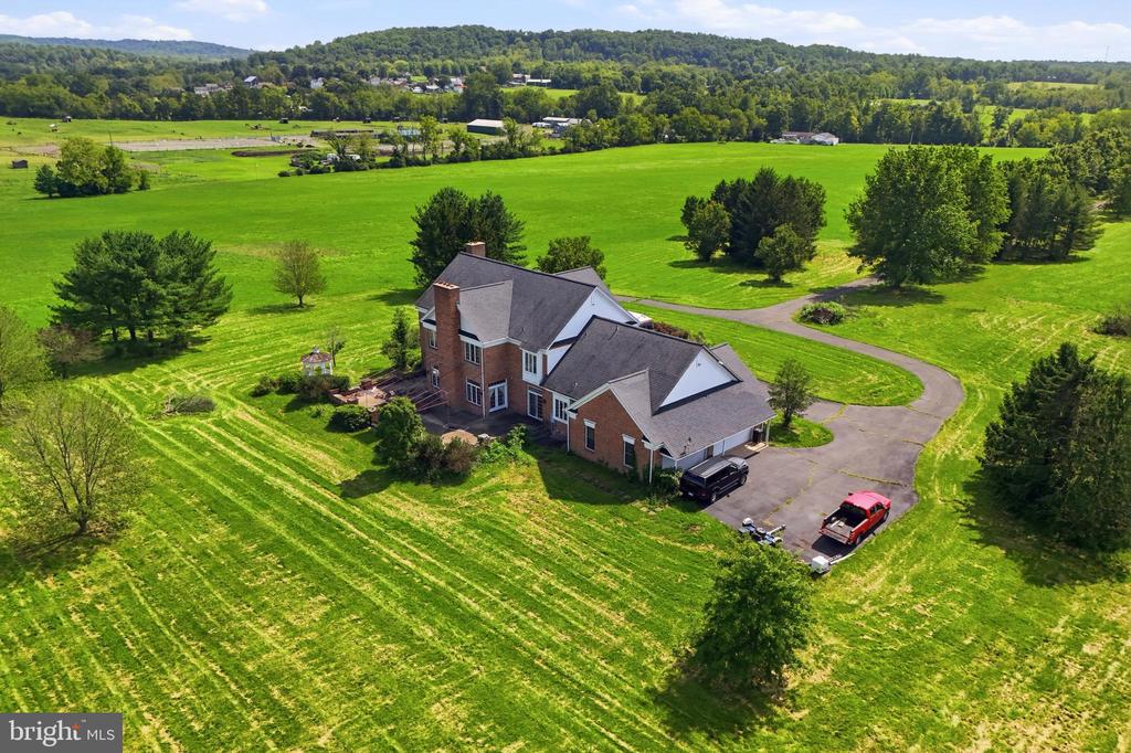 220 SASSAMANSVILLE ROAD
