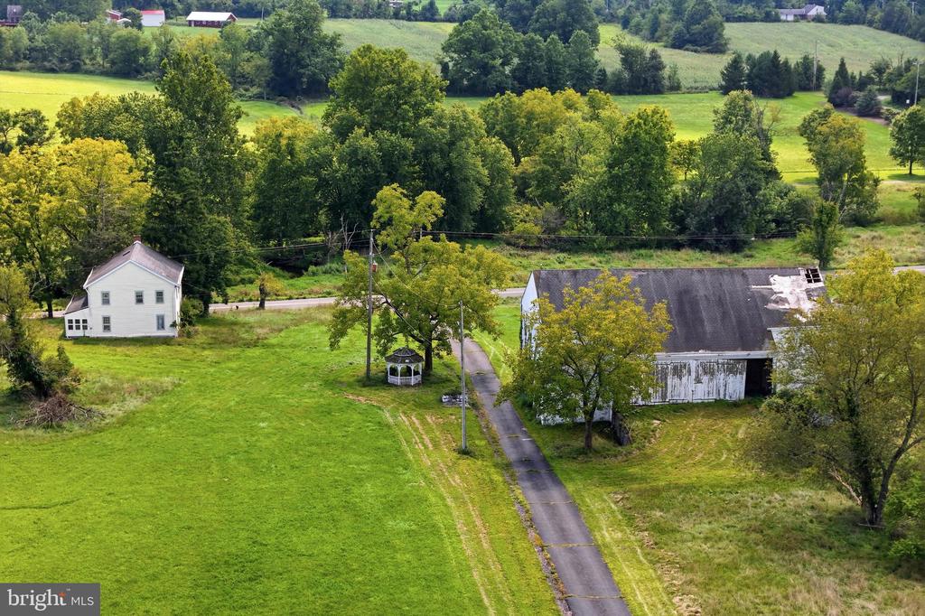 220 SASSAMANSVILLE ROAD