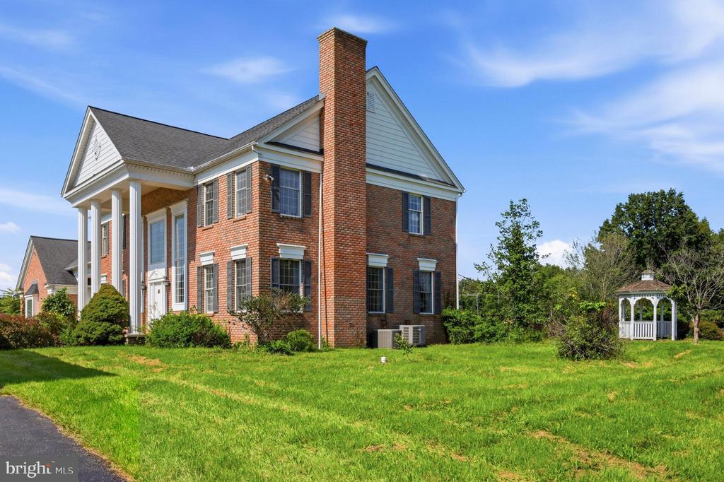 220 SASSAMANSVILLE ROAD