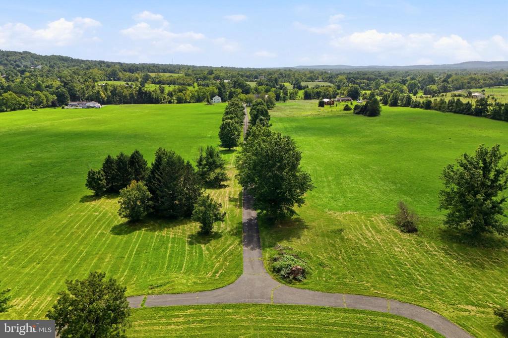 220 SASSAMANSVILLE ROAD