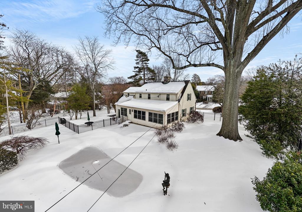 111 CHESNEY LANE