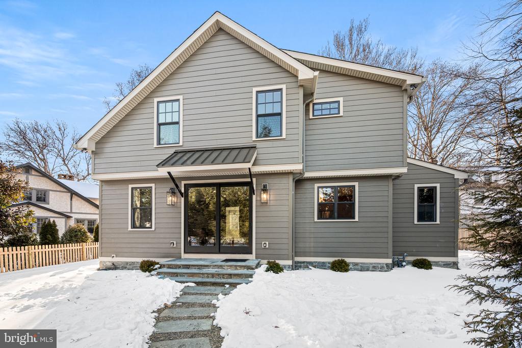 16 NARBROOK PARK