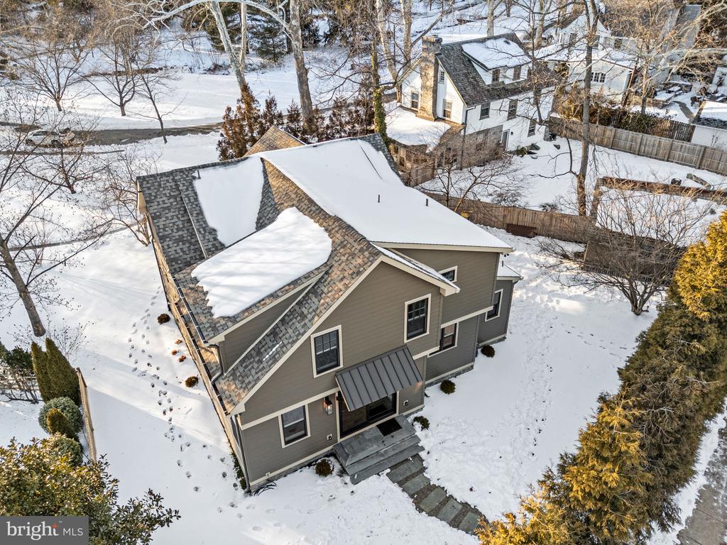 16 NARBROOK PARK