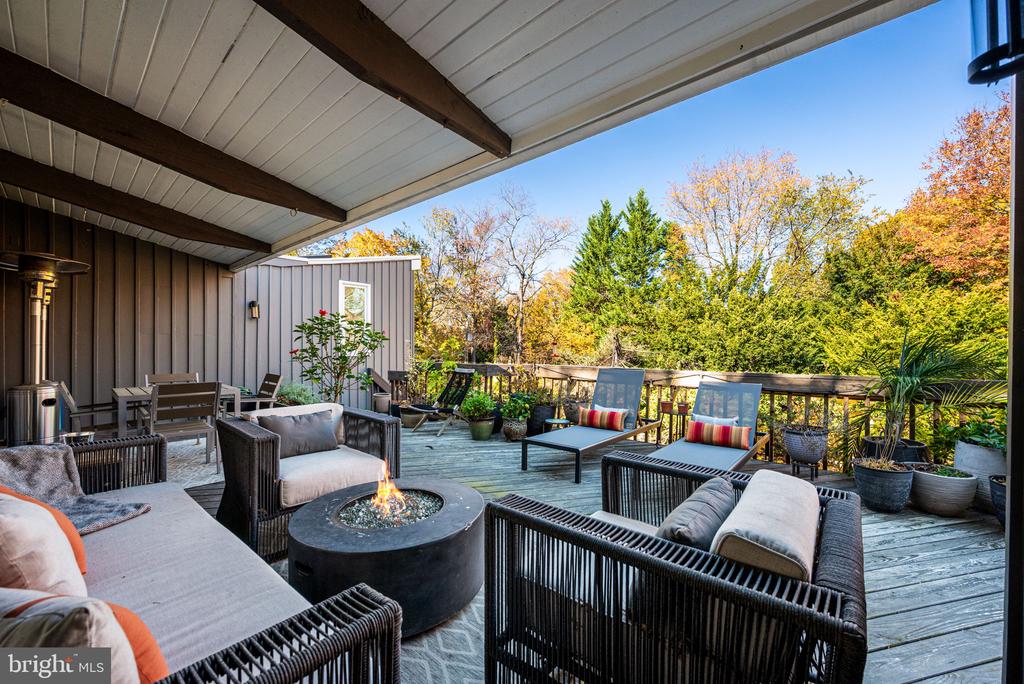 1424 FLAT ROCK ROAD