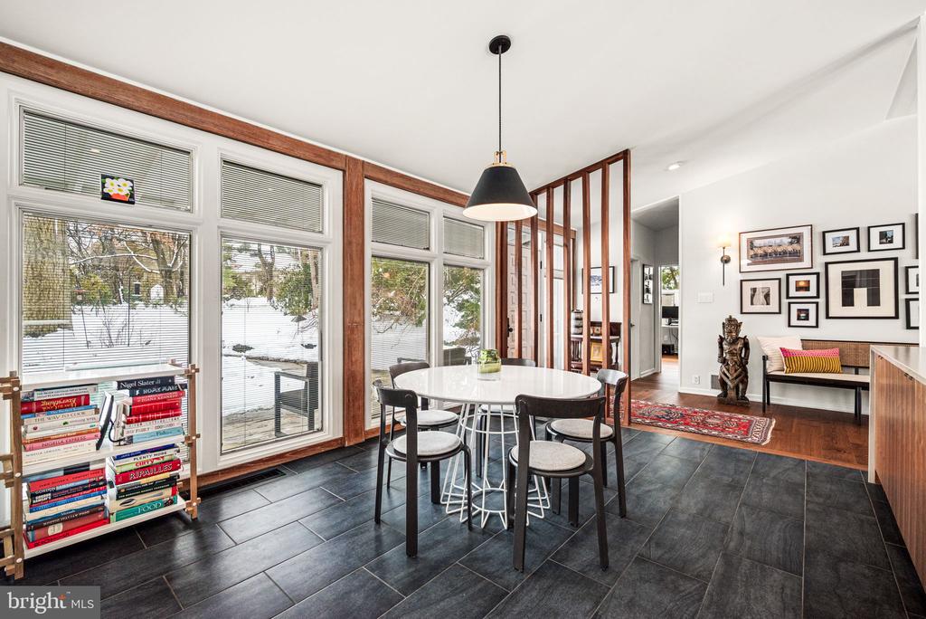 1424 FLAT ROCK ROAD