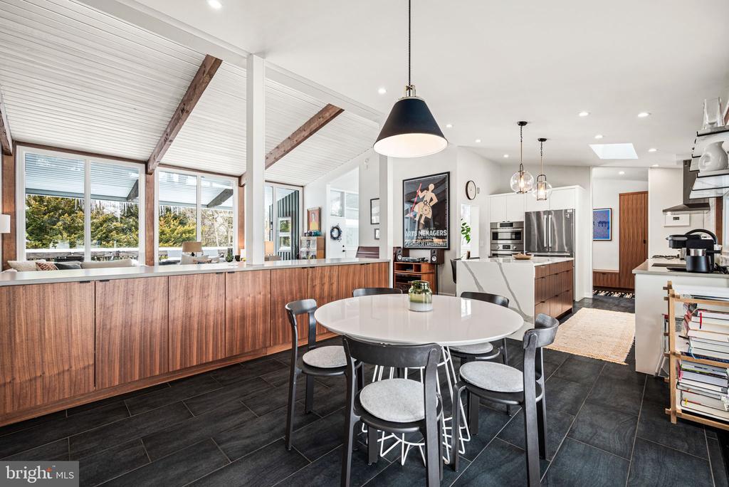 1424 FLAT ROCK ROAD