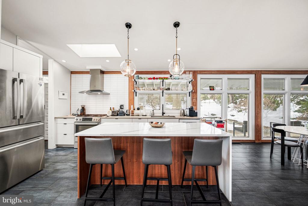 1424 FLAT ROCK ROAD