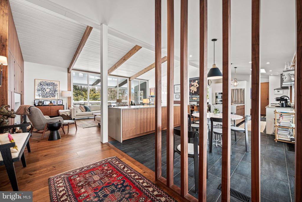 1424 FLAT ROCK ROAD