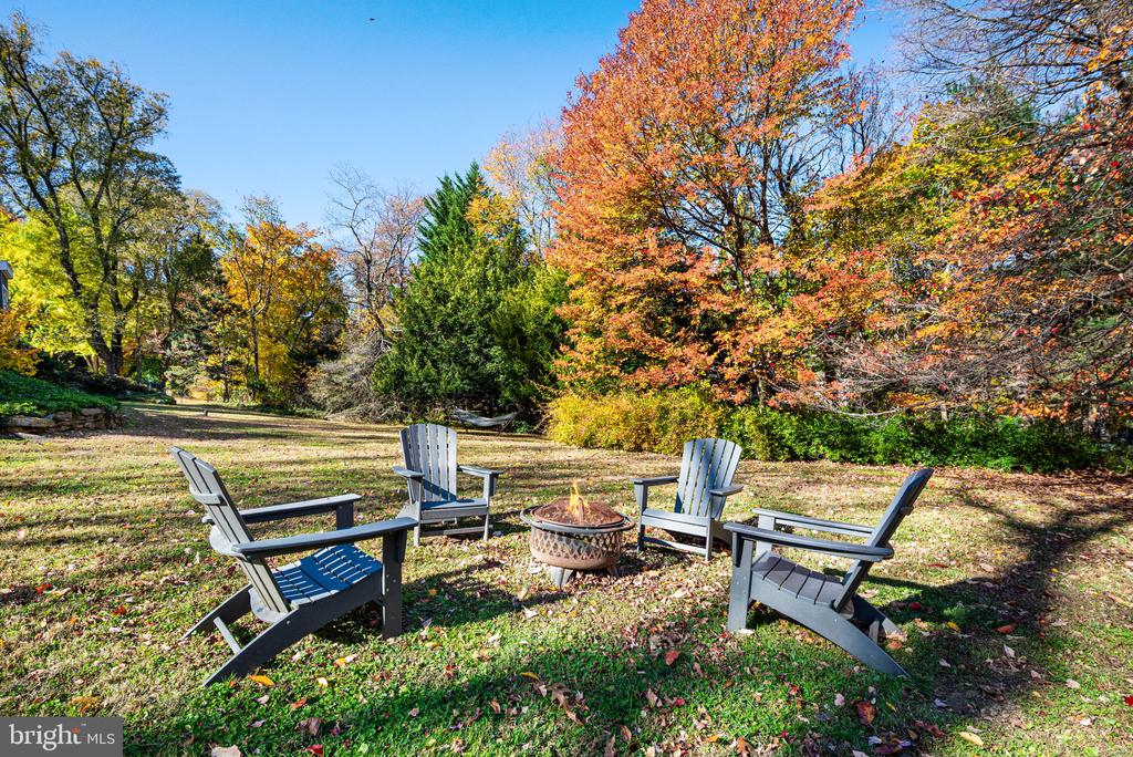 1424 FLAT ROCK ROAD