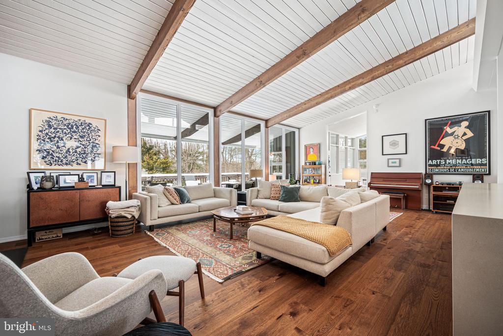 1424 FLAT ROCK ROAD