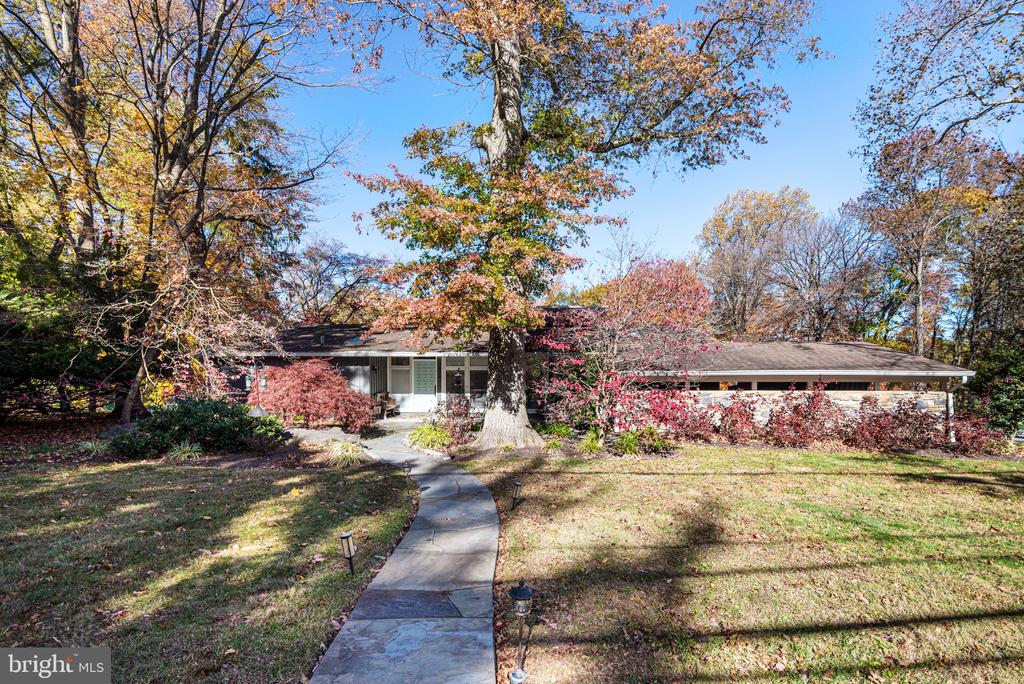 1424 FLAT ROCK ROAD