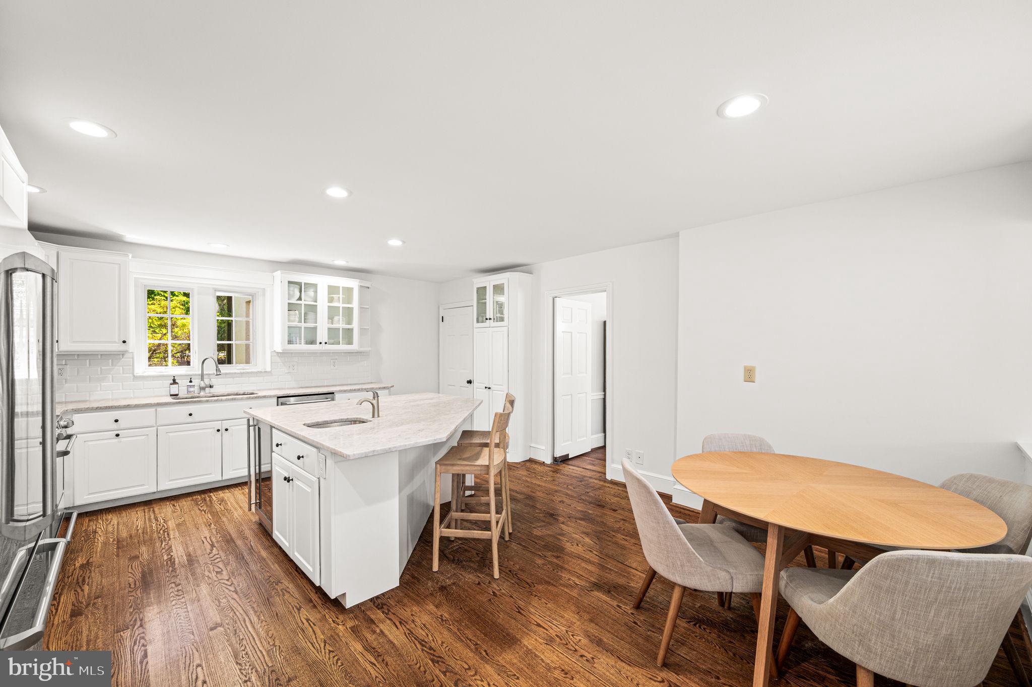 1208 WAVERLY ROAD