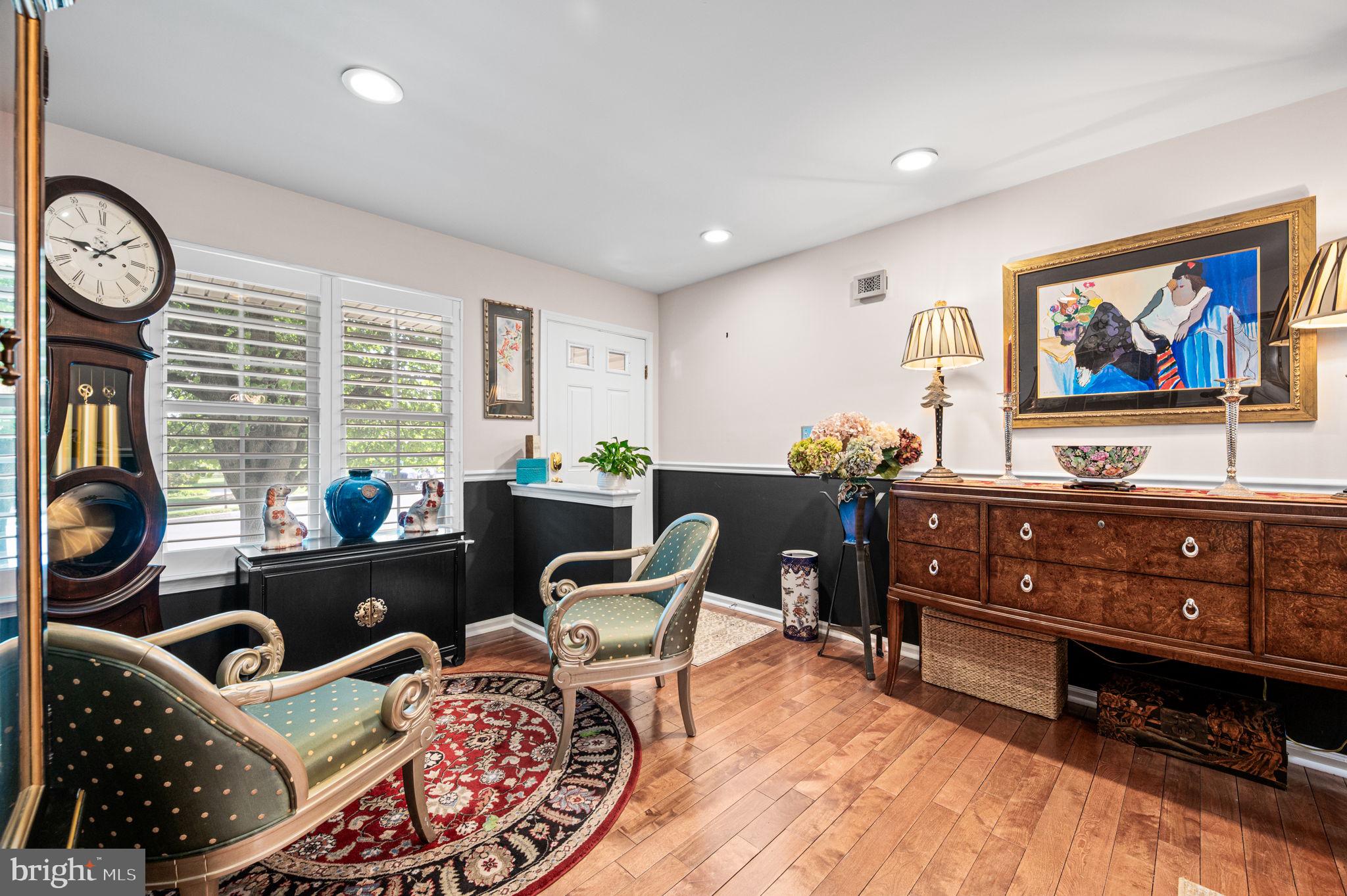 256 LARKSPUR LANE