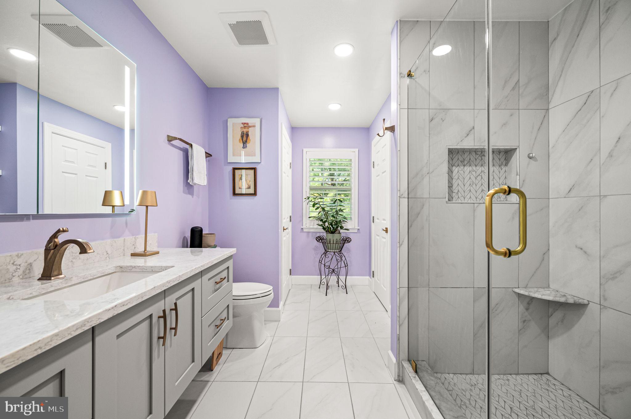 256 LARKSPUR LANE