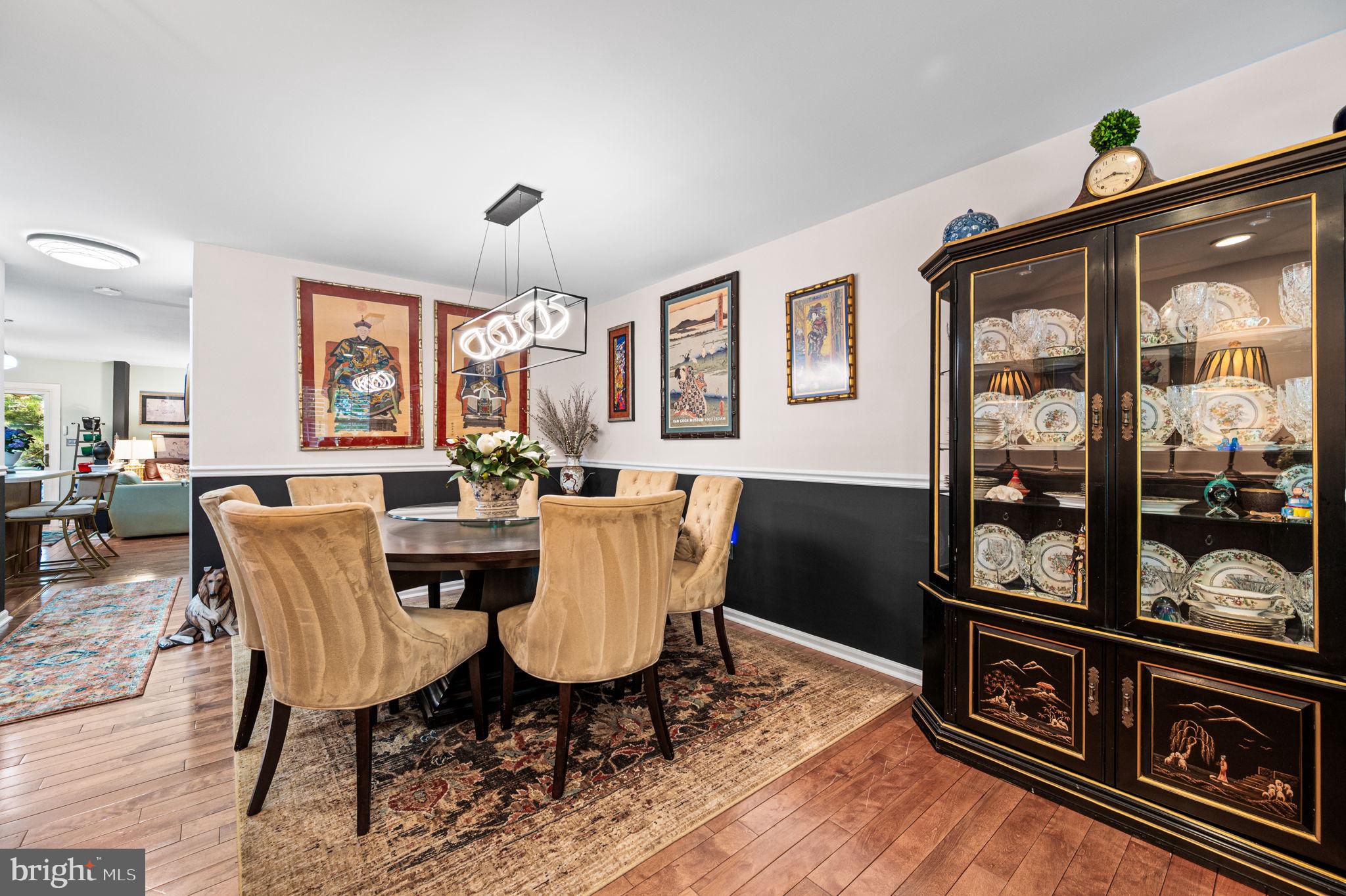 256 LARKSPUR LANE