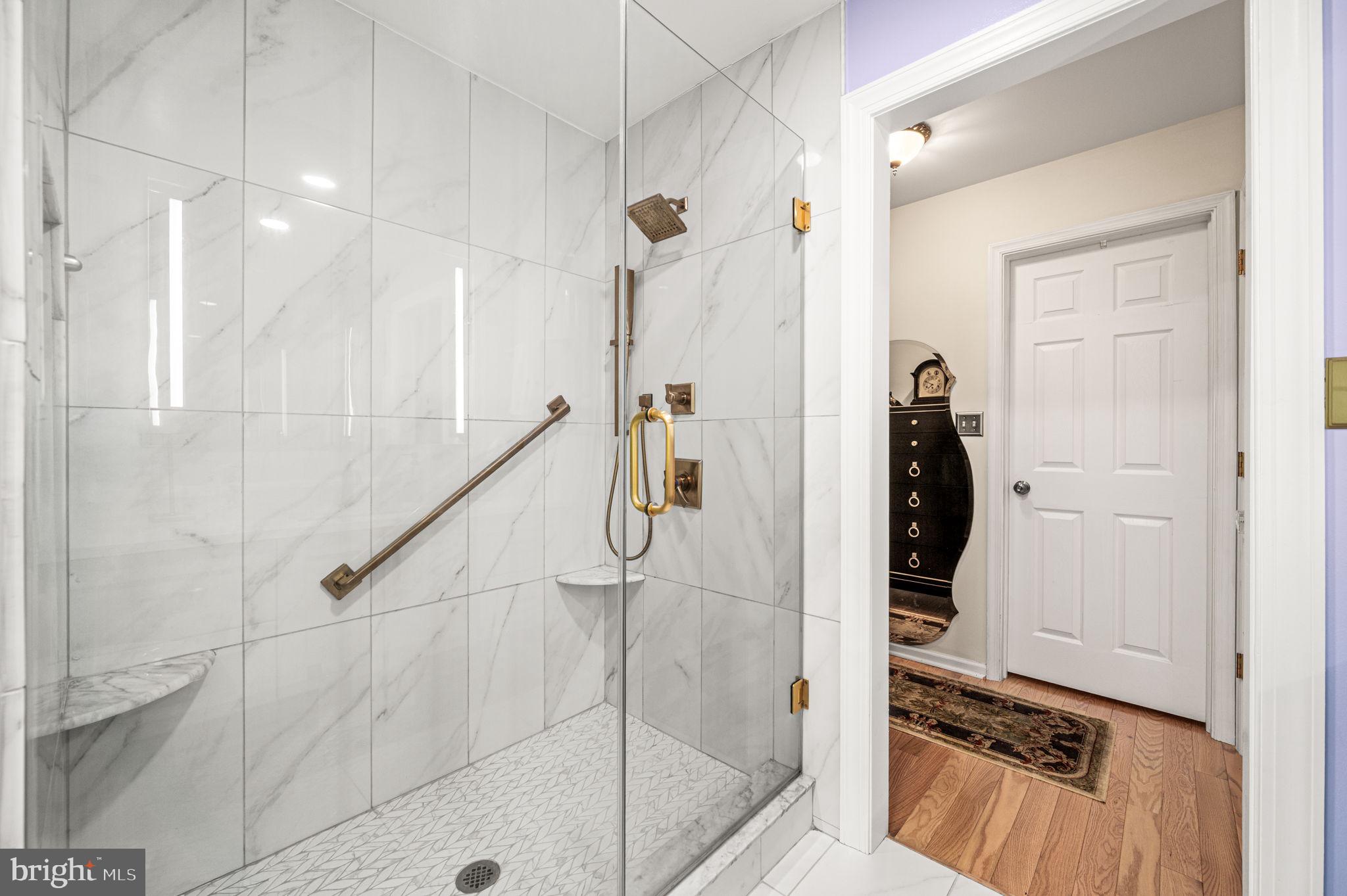 256 LARKSPUR LANE