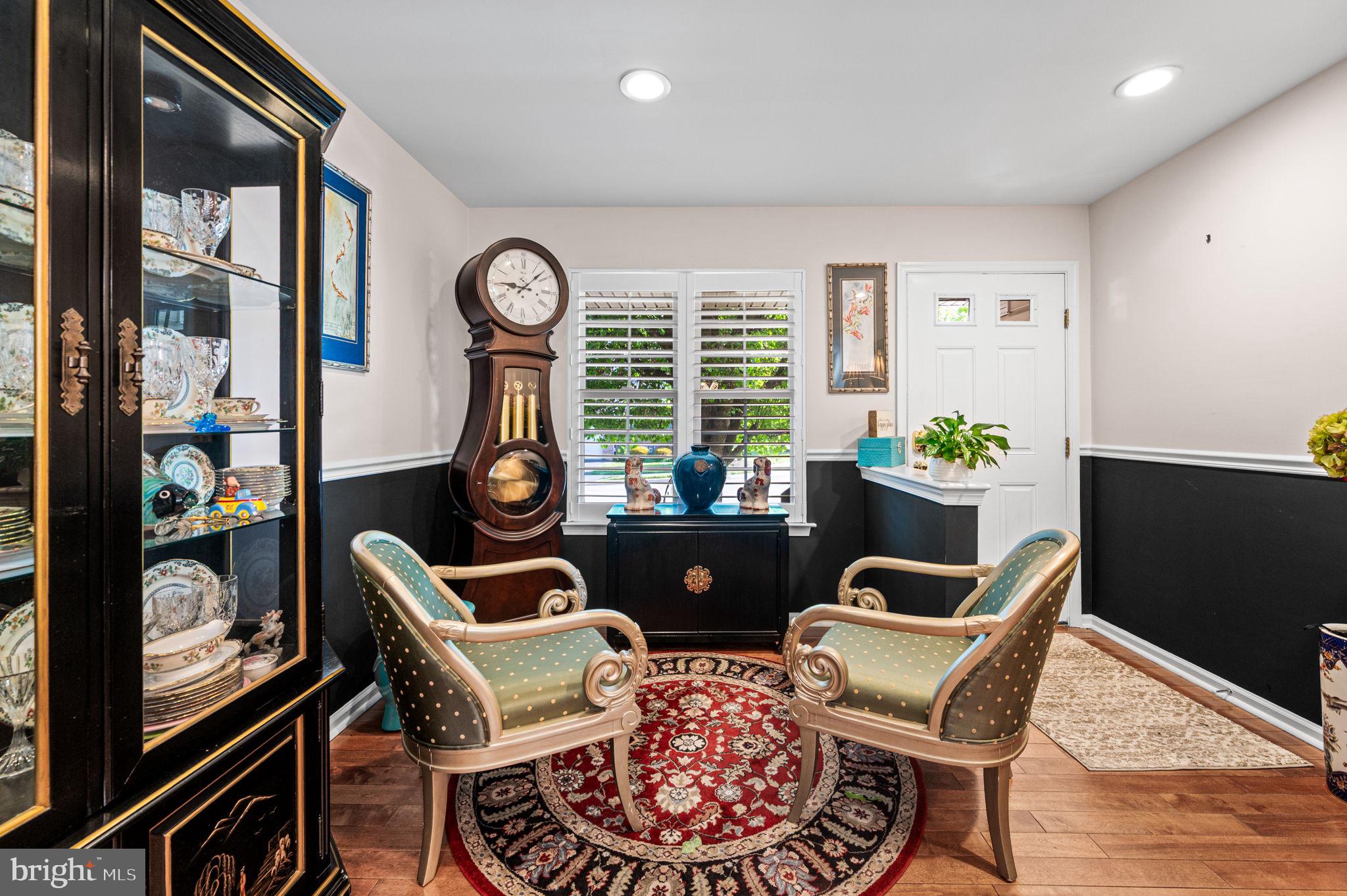 256 LARKSPUR LANE
