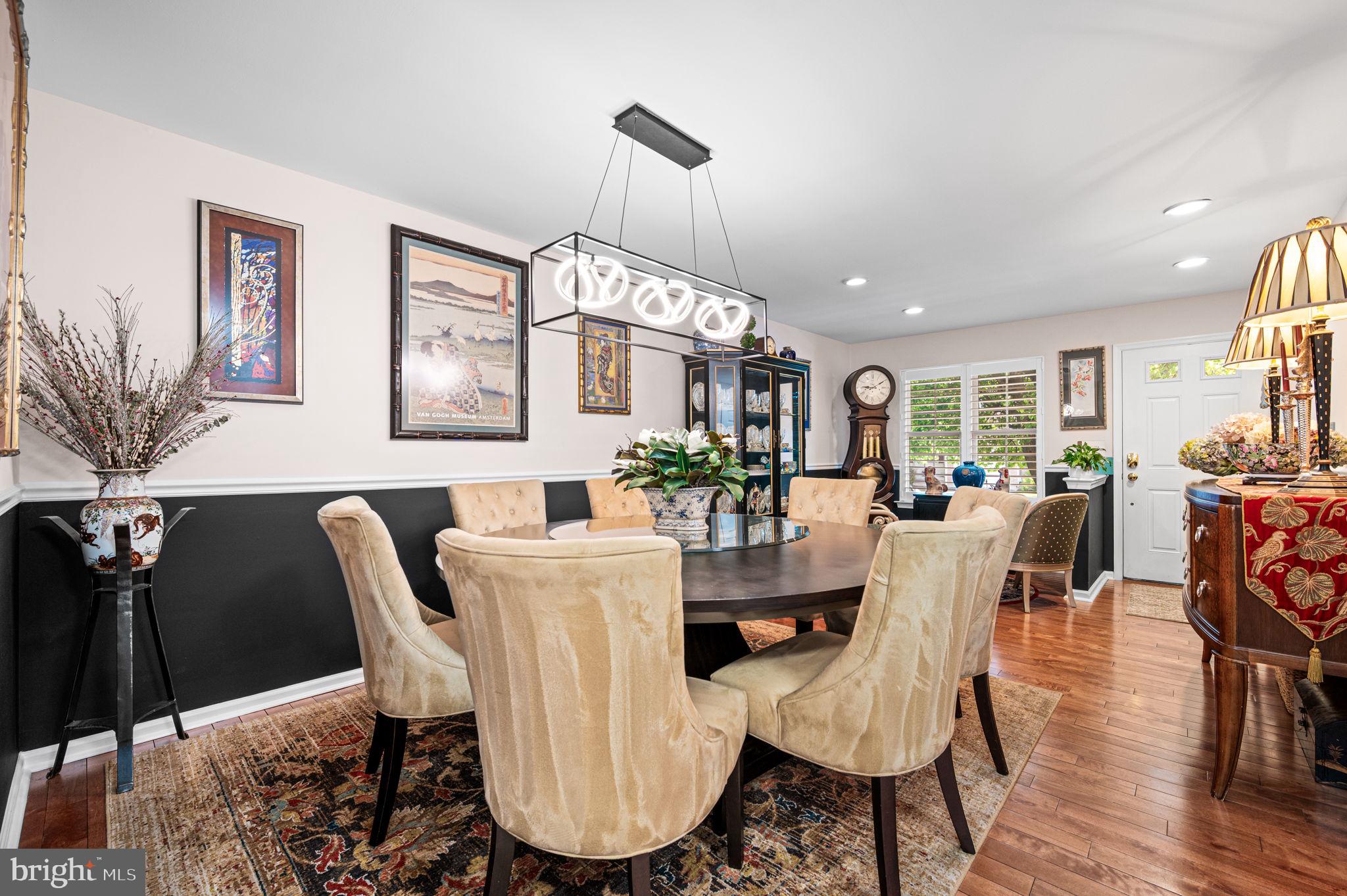 256 LARKSPUR LANE