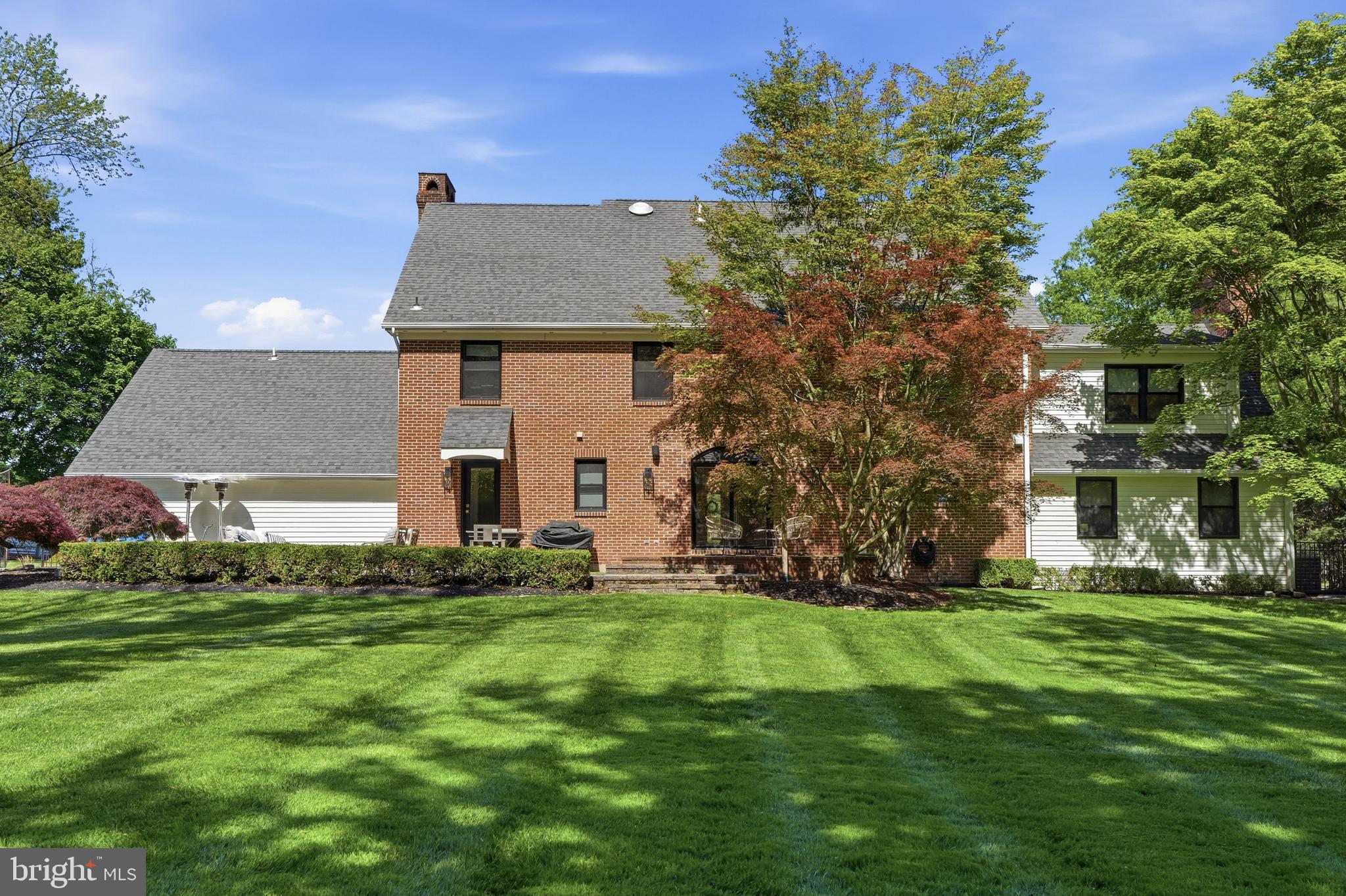 1234 FOREST HILL DRIVE