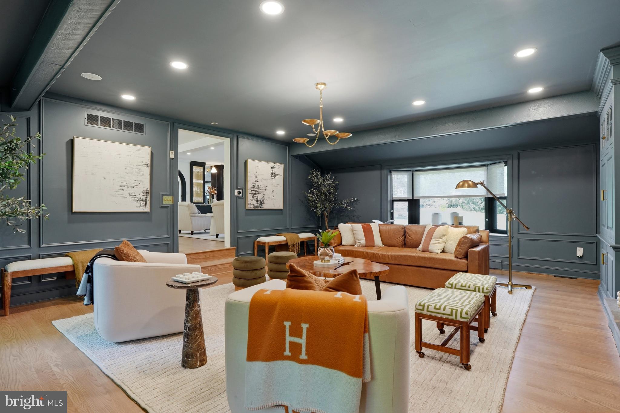 1234 FOREST HILL DRIVE