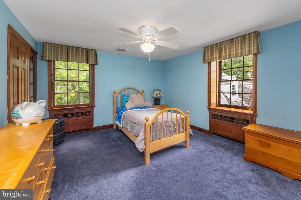 107 E MILL ROAD