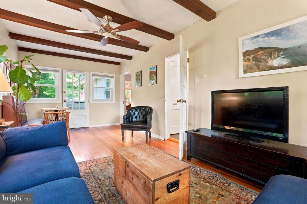 8 HEWETT ROAD