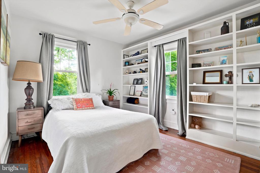 8 HEWETT ROAD