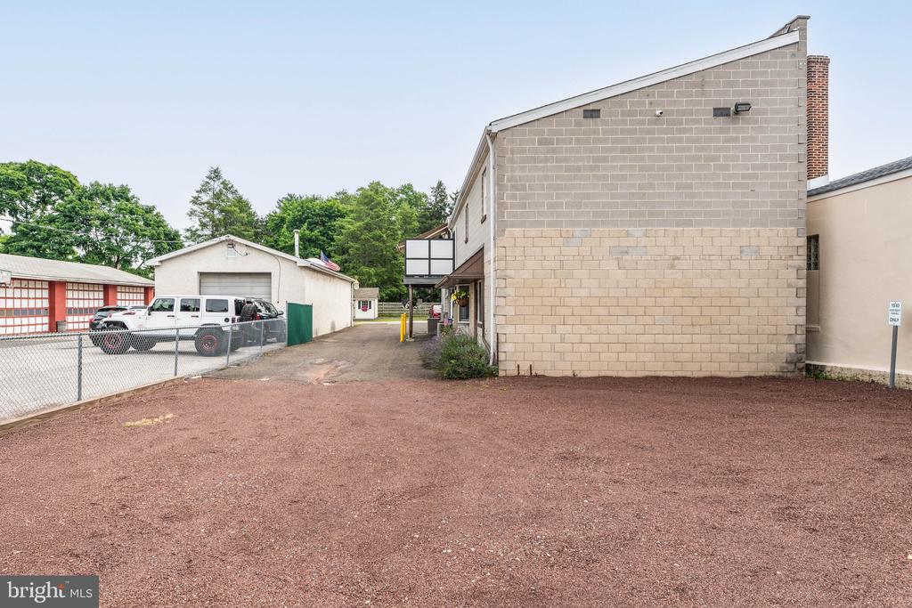 1510 BETHLEHEM PIKE AND 7 BYSHER AVENUE