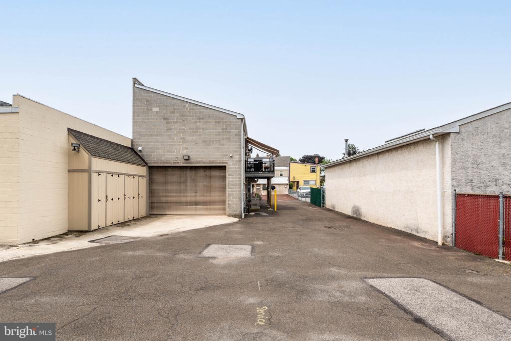 1510 BETHLEHEM PIKE AND 7 BYSHER AVENUE