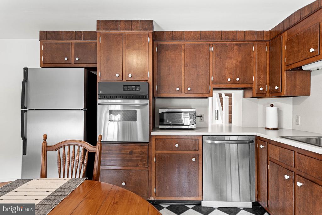 1510 BETHLEHEM PIKE AND 7 BYSHER AVENUE
