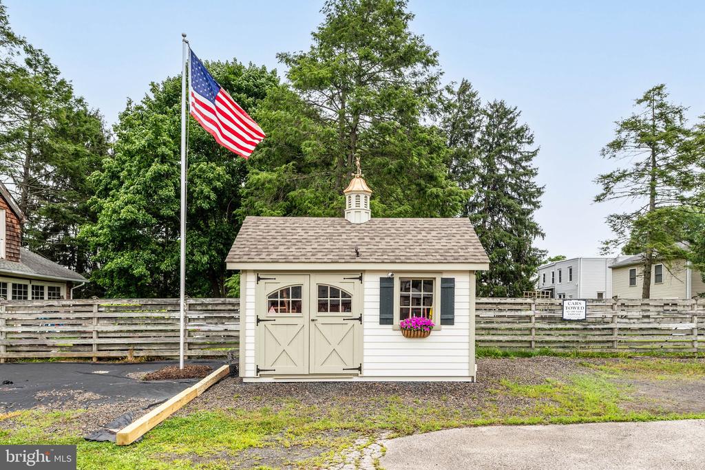 1510 BETHLEHEM PIKE AND 7 BYSHER AVENUE