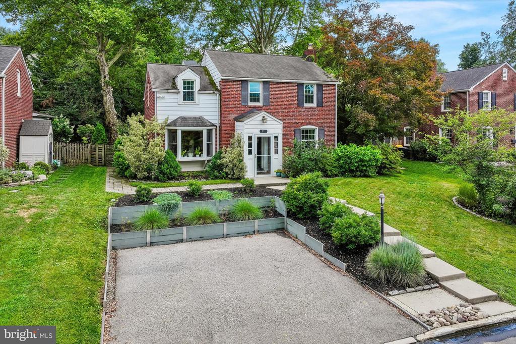 210 GLENDALOUGH ROAD