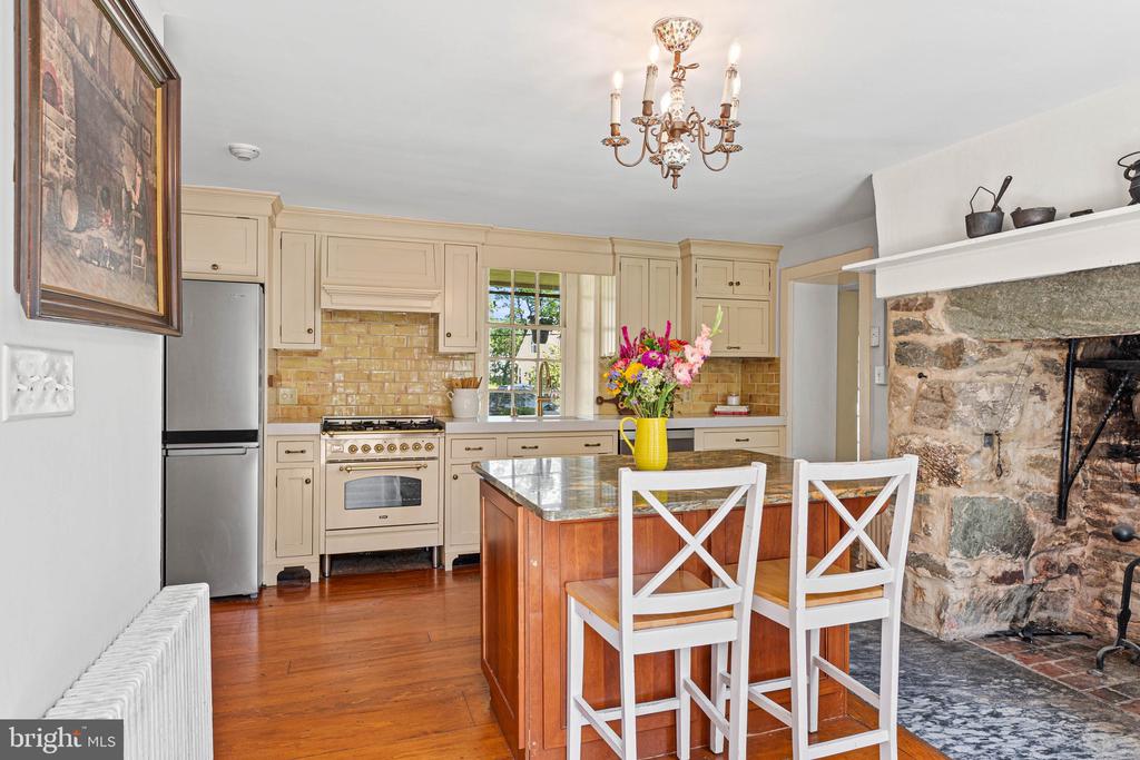 3141 SPRING MILL ROAD