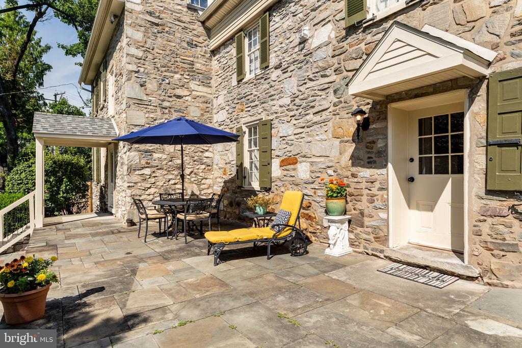 3141 SPRING MILL ROAD