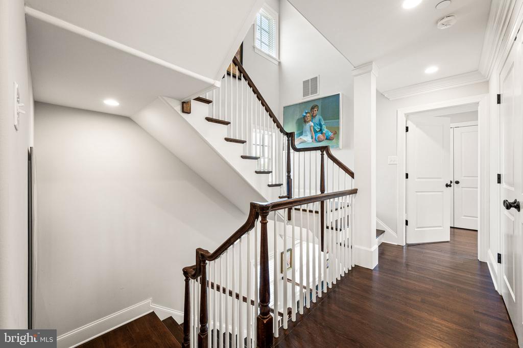 7 OVERLEA WAY Unit:           