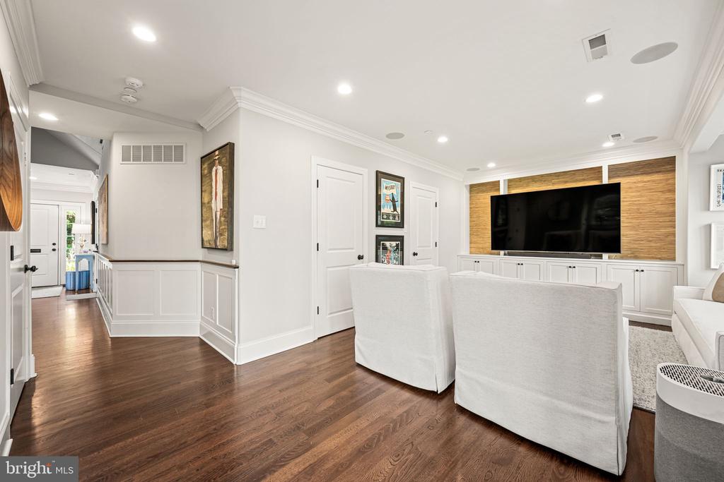 7 OVERLEA WAY Unit:           