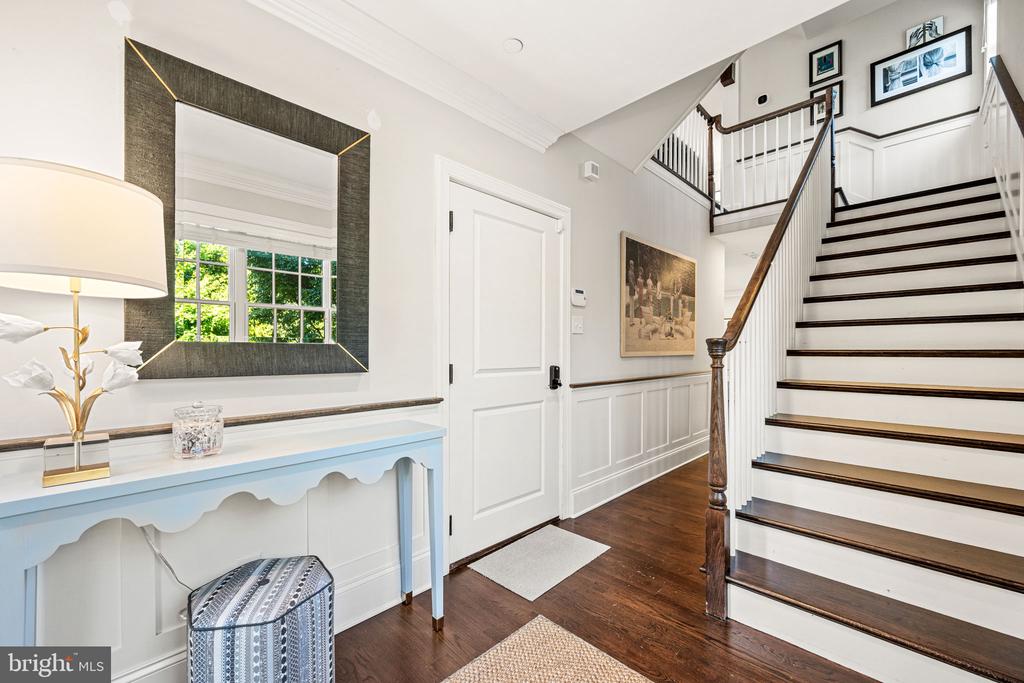 7 OVERLEA WAY Unit:           