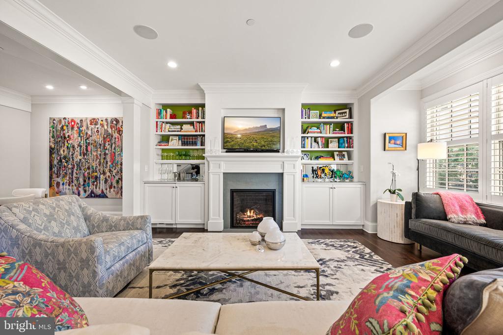 7 OVERLEA WAY Unit:           