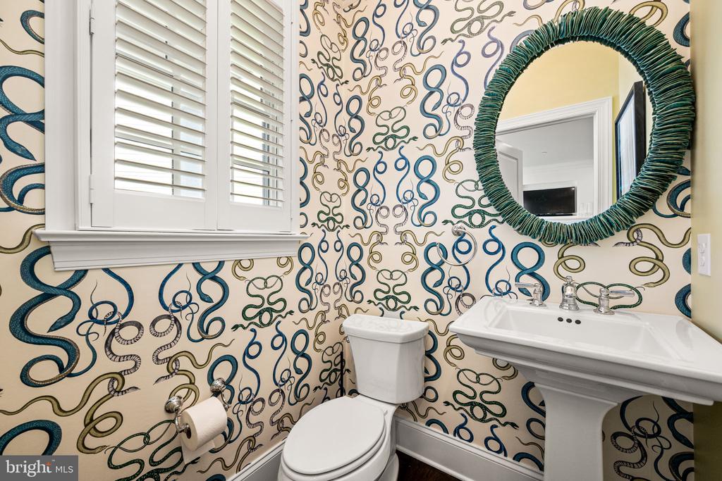 7 OVERLEA WAY Unit:           
