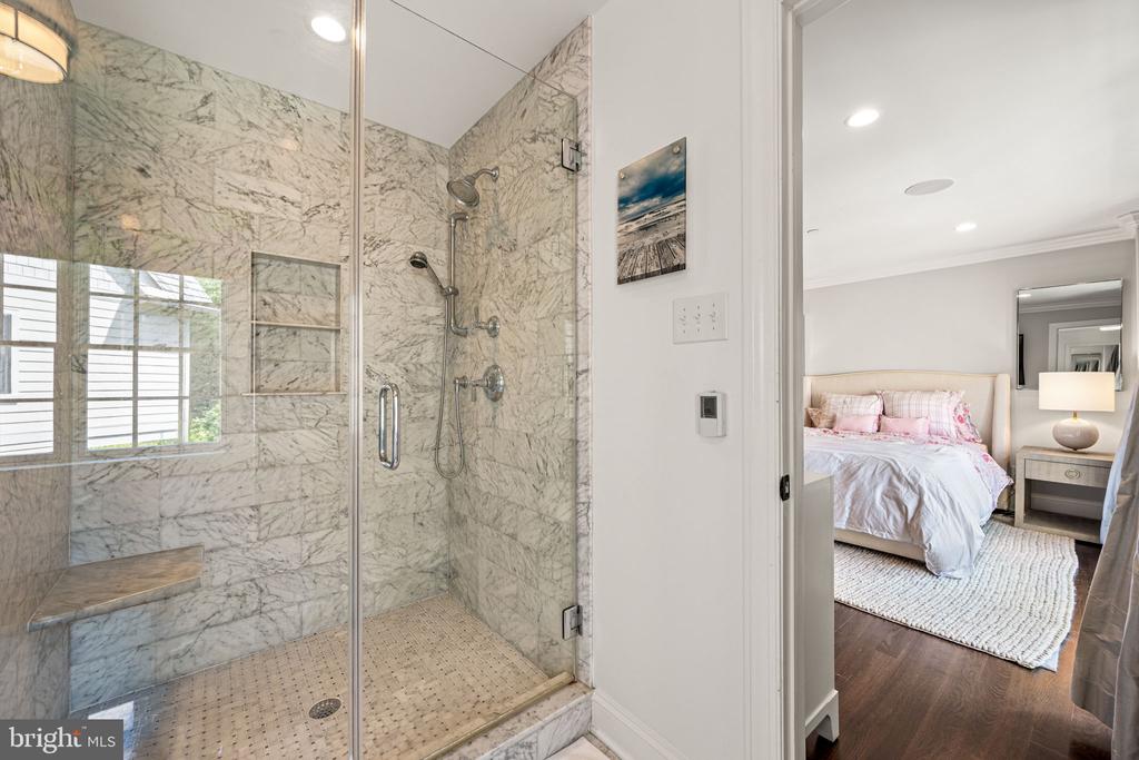 7 OVERLEA WAY Unit:           