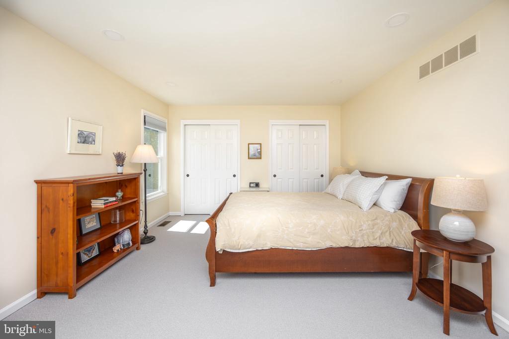 3054 MITCHELL COURT