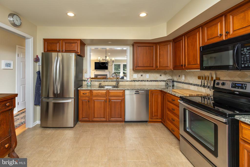 3054 MITCHELL COURT