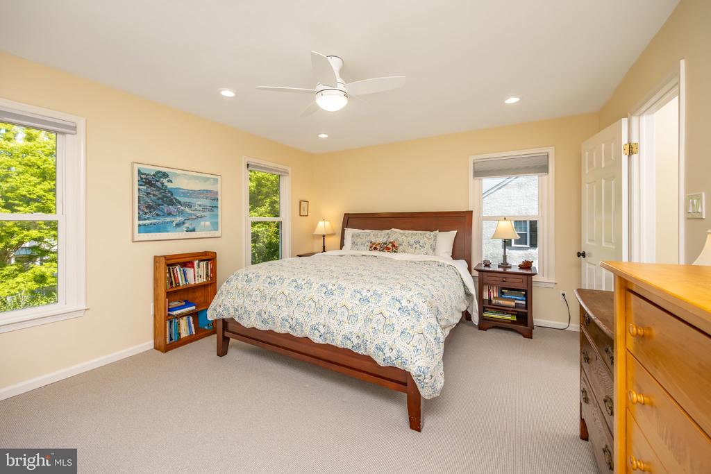 3054 MITCHELL COURT